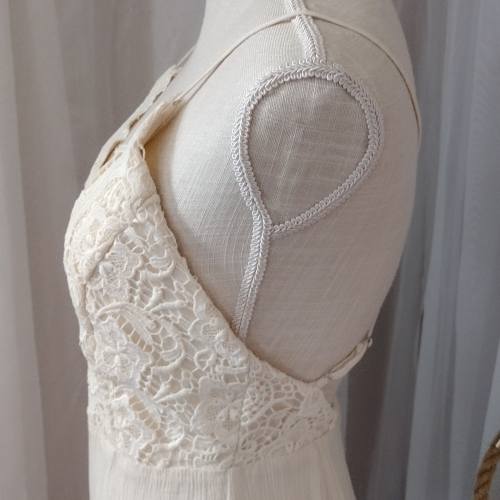 Forever 21 Romper With Lace Top. Size S - Picture 7 of 11